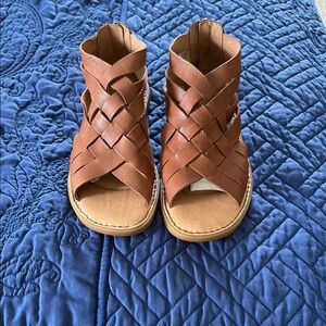Born Tan Sandals with Woven Straps and Soft Soles